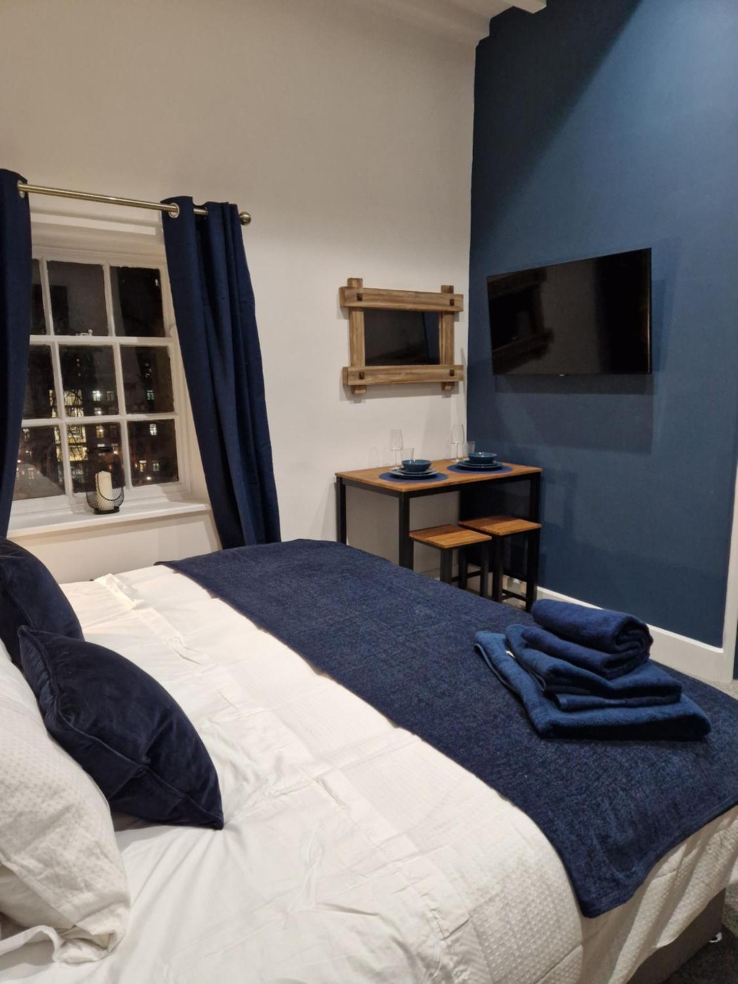 利兹The Old Vicarage - Secure Parking, Fast Wifi, Garden别墅 外观 照片