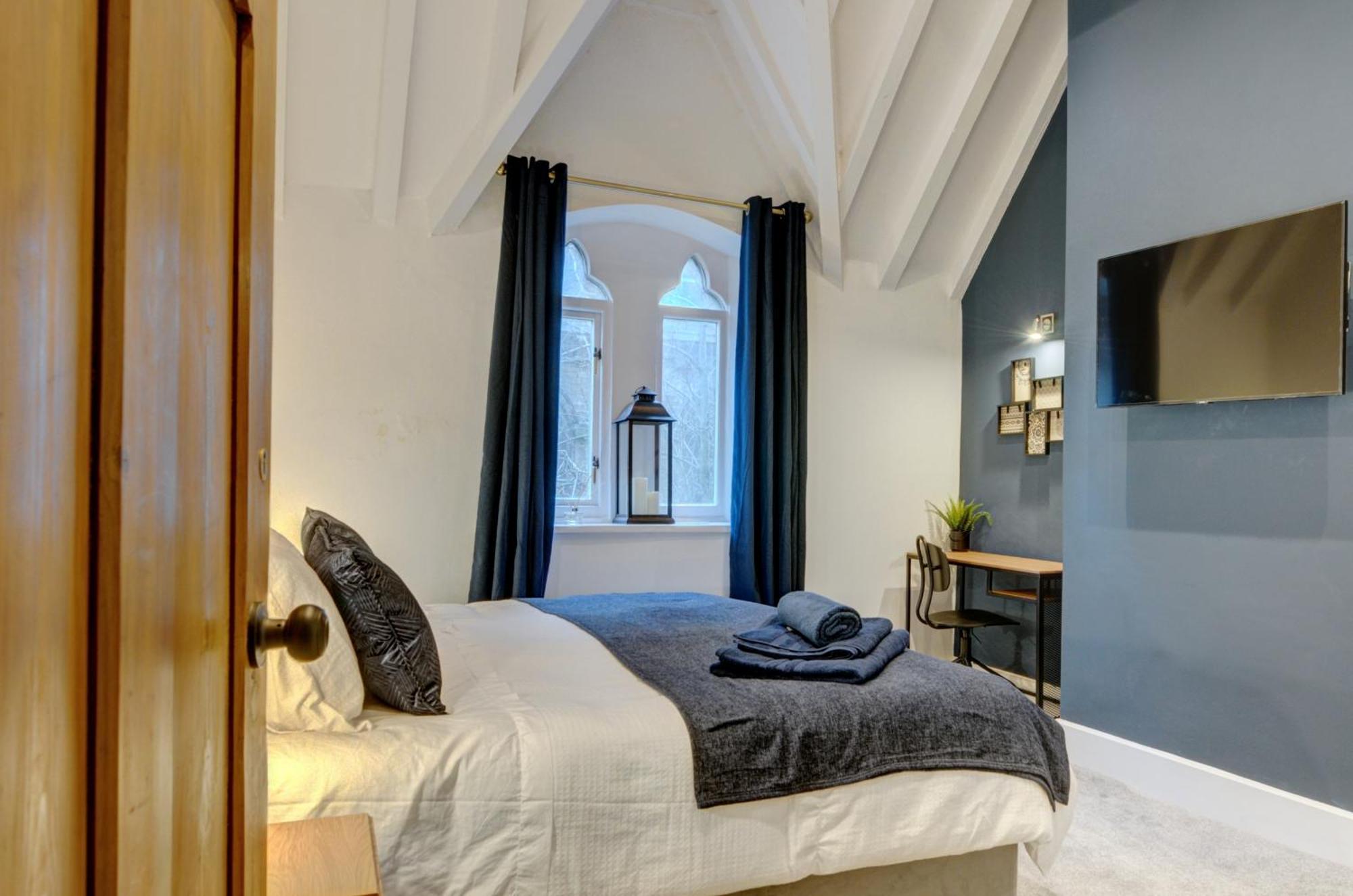 利兹The Old Vicarage - Secure Parking, Fast Wifi, Garden别墅 外观 照片
